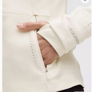 Lululemon Cross Chill Performance Jacket. XS